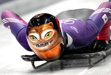 Na hlavě manifest, nebo nuda?