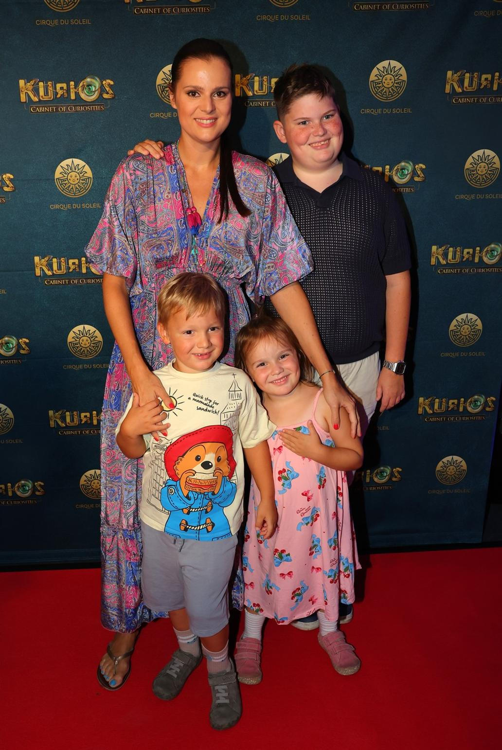 Ornela Koktová a děti