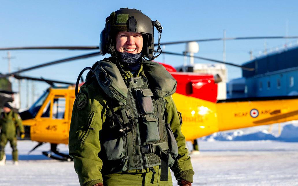 Canadian troops conduct arctic exercises