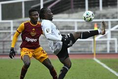 Mouhamed Traoré, Stanley Kanu, fotbalista, sportovec