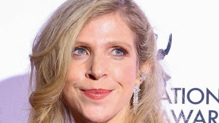 Producentka Dana Eden byla nalezena mrtvá ve svém hotelovém pokoji v Aténách, kde se právě natáčela čtvrtá řada populárního seriálu Teherán.