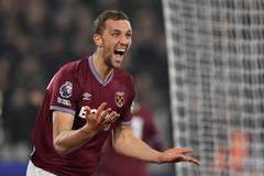 Tomáš Souček slaví svůj rekordní 39. gól v Premier League.