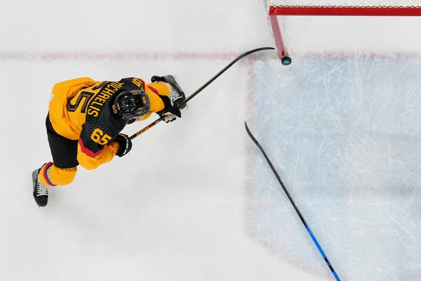 Slováci vyzvou ve čtvrtfinále hokejisty Německa, Švýcary čeká výběr Finska