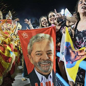 Samba pro prezidenta: karneval v Riu vyvolal politické vášně