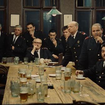 Snímek Hoří, má panenko z roku 1967 se dočkal nominace na Oscara pro Nejlepší cizojazyčný film. Tehdy ještě český filmař neuspěl, ale otevřela se mu cesta do Ameriky, kde v dalších letech ne zcela snadno, ale přece jenom dobyl filmový svět. Hoří, má panenko se stal jeho posledním ryze českým filmem.