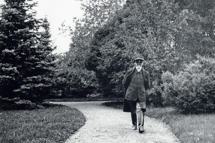 Hradní zahradníci se pokoušejí rozmnožit stromy spojené s T. G. Masarykem