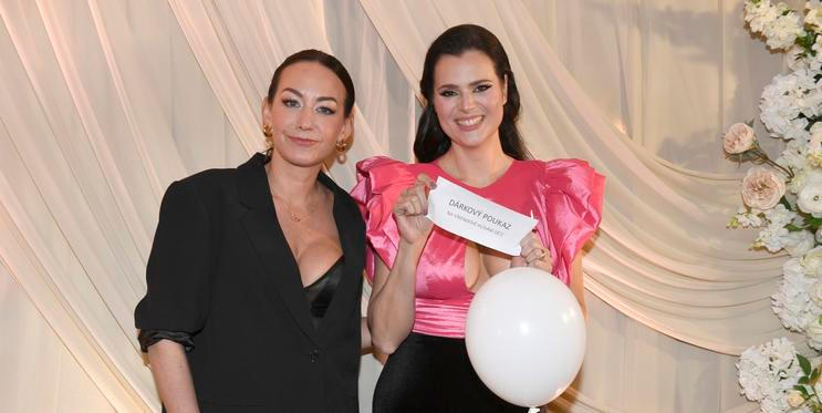 Ornella Koktová, Agáta Hanychová