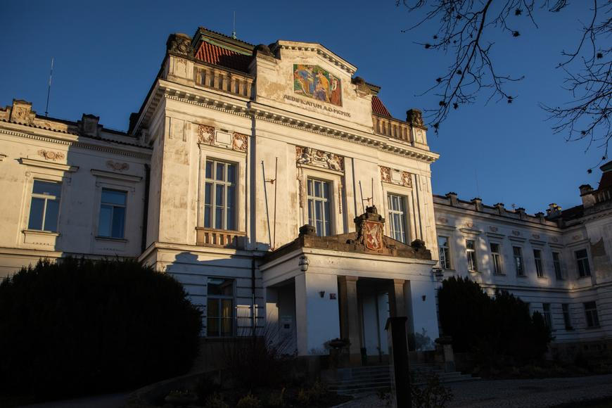 Požár v psychiatrické léčebně v Bohnicích nepřežil jeden člověk