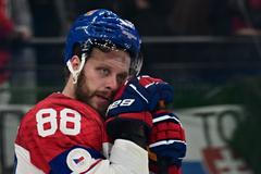 Zklamaný David Pastrňák po čtvrtfinále Česko - Kanada