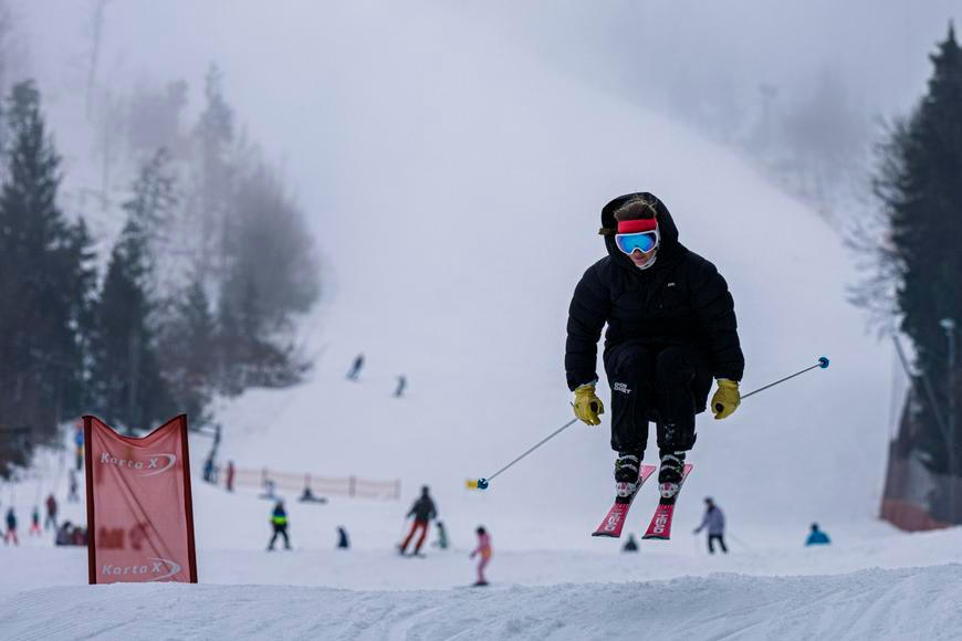 Podmínky pro lyžaře jsou výborné, hlásí skiareály. O víkendu přijde nečekaný zvrat