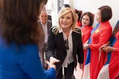 Politici navštěvují vietnamské tržnice zpravidla během předvolebních kampaní. Nejčastěji tak ale činí hnutí ANO.