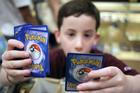 Děti mnohdy neví, že jejich karty Pokémon mohou mít skutečnou hodnotu.