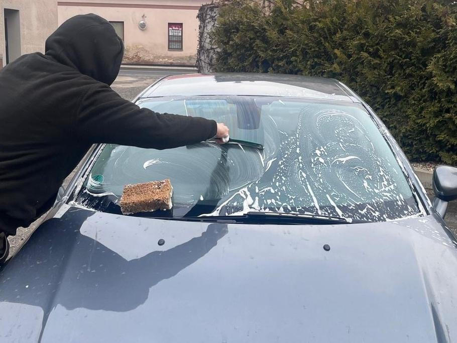 Chcete platit službu, za kterou jste si neobjednali? Křižovatka u Bulhara