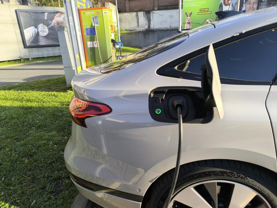 Audi A6 Sportback e-tron