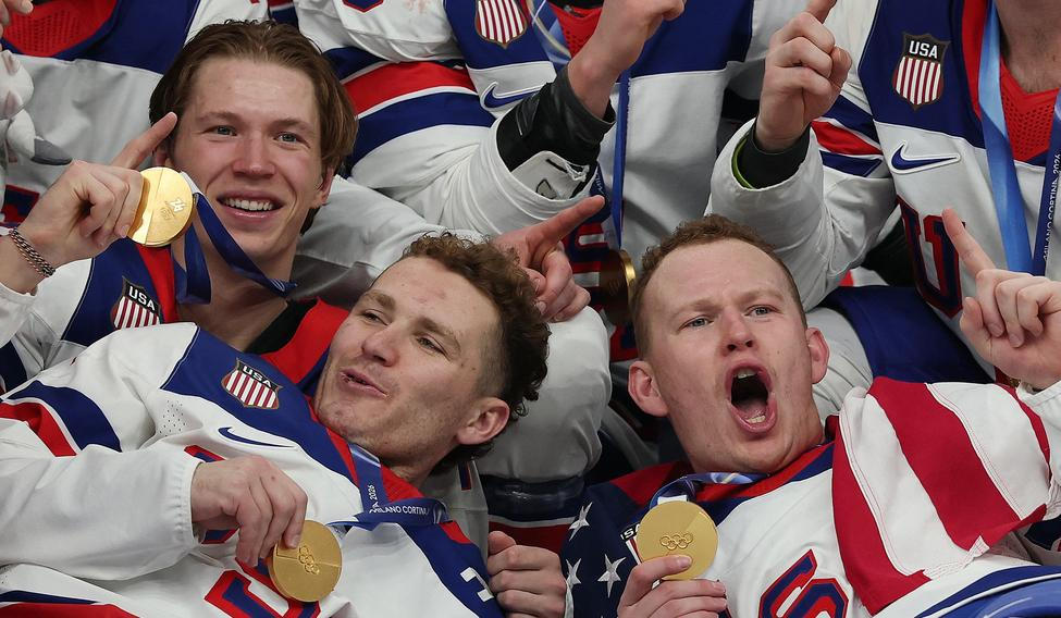 Ice Hockey - Men's Victory Ceremony