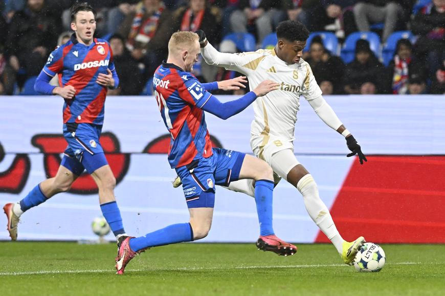 Matná Sparta veze z Plzně šťastný bod. Přežila i penaltu, Vydra při ní selhal