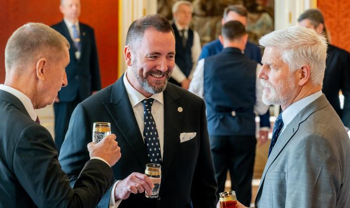 ČR-vláda-ekologie-Pavel-Červený-FASTPIX