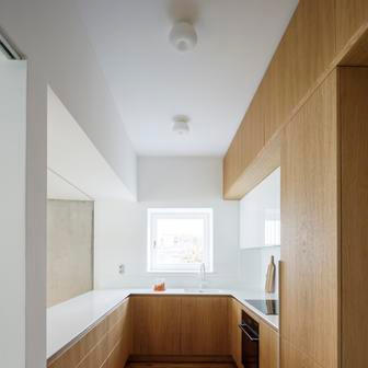 Po letech se dům konečně dočkal lepších vyhlídek. Současní majitelé si totiž uvědomili hodnotu místa i samotné stavby. 