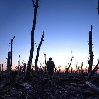 Tváře odvahy a bolesti: čtyři roky od začátku ruské invaze na Ukrajinu