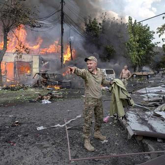 Tváře odvahy a bolesti: čtyři roky od začátku ruské invaze na Ukrajinu
