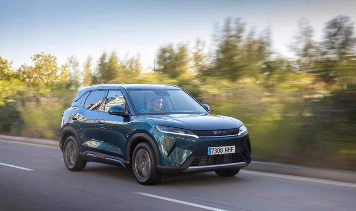 BYD Atto 2 DM-i se v Německu prodává s nevídanou slevou.