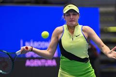 Linda Fruhvirtová, tenistka, sportovkyně