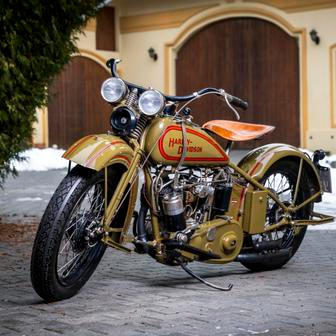 Kromě českých strojů jsou v nabídce i zahraniční. Třeba Harley-Davidson 750 D z roku 1929, který je jeden ze stovky původně dovezených kusů do Československa. Vyvolávací cena je 340 tisíc korun.