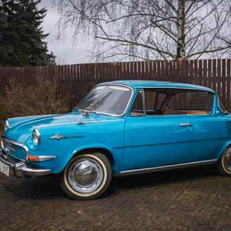 Unikátní kupé Škoda 1000 MBX v provedení de Luxe z roku 1967 má vyvolávací cenu 690 tisíc korun. Auto prošlo před několika lety rozsáhlou renovací.