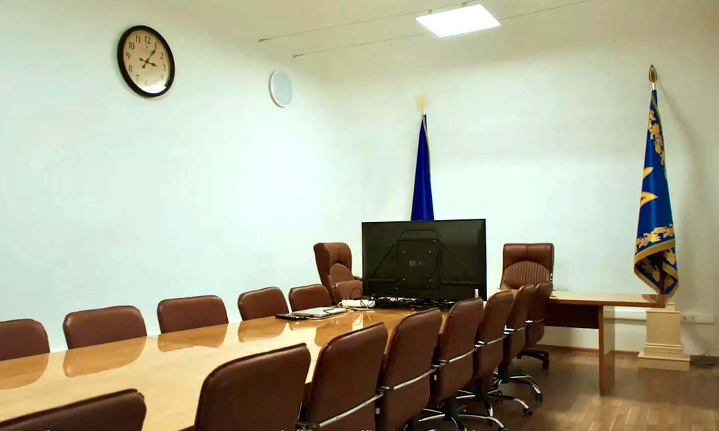 „A tady jsem Bidenovi odpověděl: ‚Potřebuji munici, ne odvoz.‘“