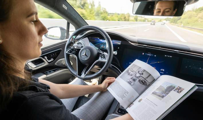 Mercedes Drive Pilot