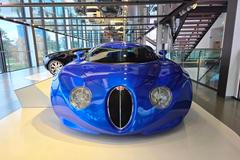 Dříve nepředstavený prototyp Bugatti Veyron z roku 1999.