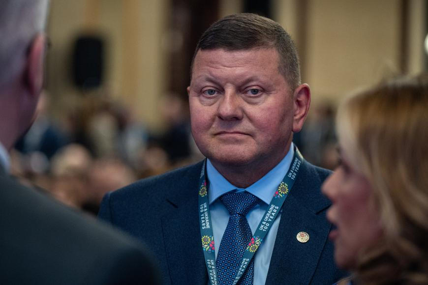 Hlavní rival Zelenského píše o revoluci na bojišti. Tvrdě kritizuje i infrastrukturu