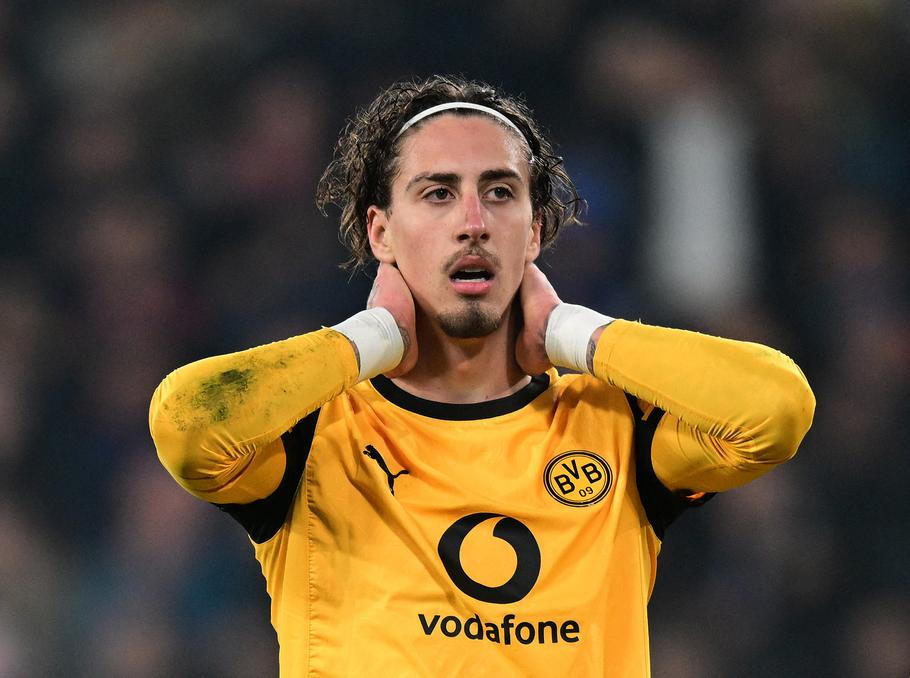 Smutný Fabio Silva z Dortmundu po vyřazení v LM od Bergama