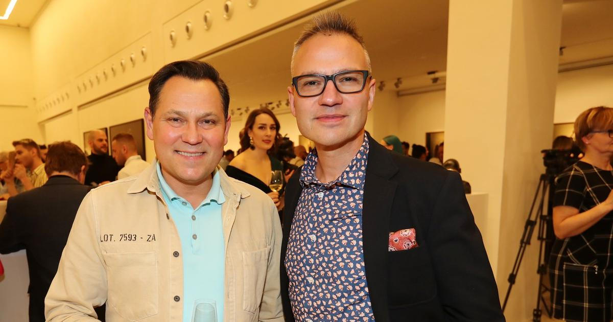 Janis Sidovský, Pavel Vítek