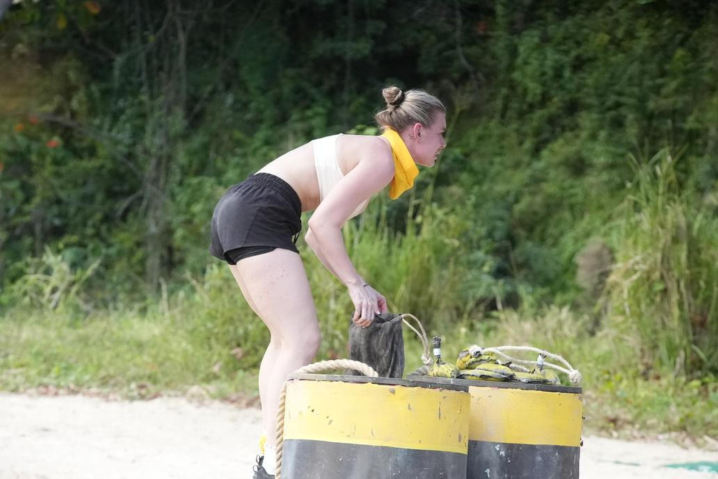 U Viviane Kerstin Terschawetz se po startu Survivoru rozjela vlna komentářů, ve kterých diváci porovnávají její „instagramový“ vzhled se syrovými záběry z ostrova a často sklouzávají k posměchu a hodnocení těla. Zároveň se v debatě objevuje i druhá strana, která připomíná vliv únavy, stresu a podmínek natáčení (a možného záměrného přibrání) a otevírá otázku, kde je hranice mezi kritikou hry a toxickým body shamingem.