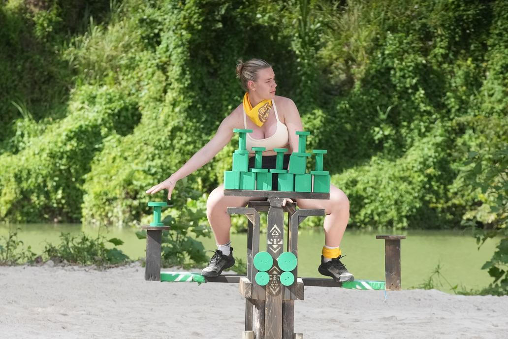 U Viviane Kerstin Terschawetz se po startu Survivoru rozjela vlna komentářů, ve kterých diváci porovnávají její „instagramový“ vzhled se syrovými záběry z ostrova a často sklouzávají k posměchu a hodnocení těla. Zároveň se v debatě objevuje i druhá strana, která připomíná vliv únavy, stresu a podmínek natáčení (a možného záměrného přibrání) a otevírá otázku, kde je hranice mezi kritikou hry a toxickým body shamingem.