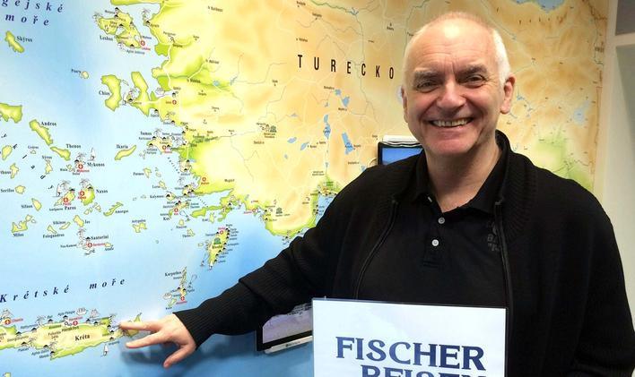 Cestovní kancelář Václava Fischera byla v 90. letech ikonou kvality a úspěchu. Říkalo se o něm, že naučil Čechy létat.