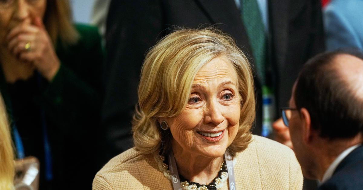 „Nevzpomínám si, že bych se s Epsteinem setkala. Ptejte se Trumpa,“ řekla Clintonová