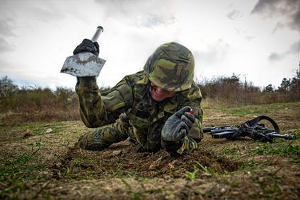 Výcvik rekrutů armády ČR ve Vyškově, téma Víkendu HN