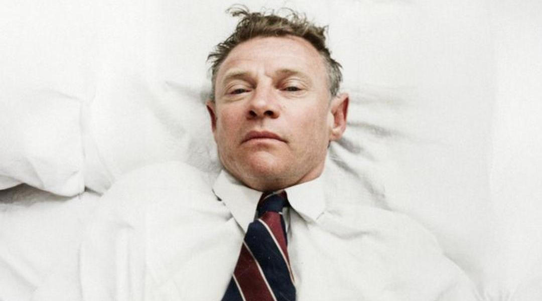 Posmrtná fotografie neznámého muže, nalezeného 1. prosince 1948 na pláži Somerton v Adelaide v Austrálii.