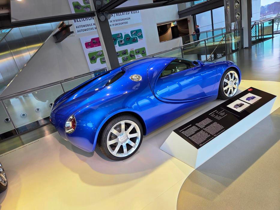 Pojízdná designová studie vznikla už v roce 1999, jenže veřejnost se o ní poprvé dozvěděla až o deset let později ze stránek časopisu Quattroruote.