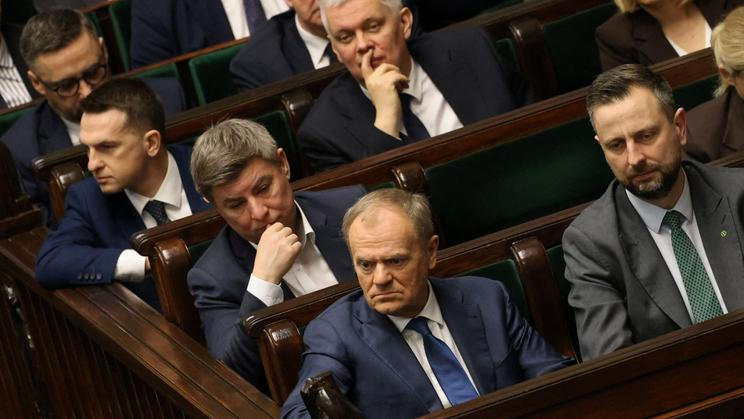 Polish FM Sikorski speaks on foreign policy at parliament in Warsaw