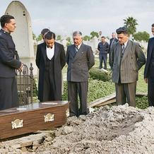 Pohřeb neznámého muže ze Somertonu na hřbitově West Terrace v Adelaide dne 14. června 1949. Službu vedl důstojník Armády spásy. Kolorováno