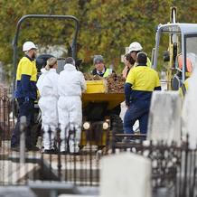 Exhumace ostatků tzv. Somertonského muže na hřbitově West Terrace v Adelaide, Austrálie, 19. května 2021, za účelem zjištění jeho identity.