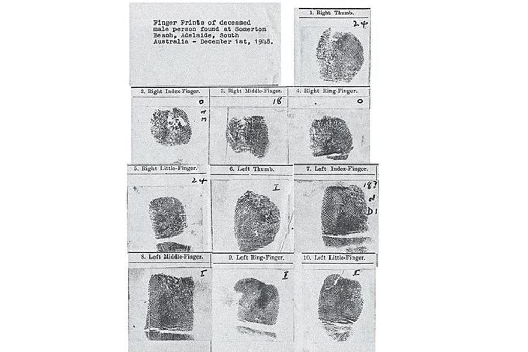 Otisky prstů neznámého muže nalezeného 1. prosince 1948 na pláži Somerton v australském Adelaide. Snímky byly pořízeny během vyšetřování.