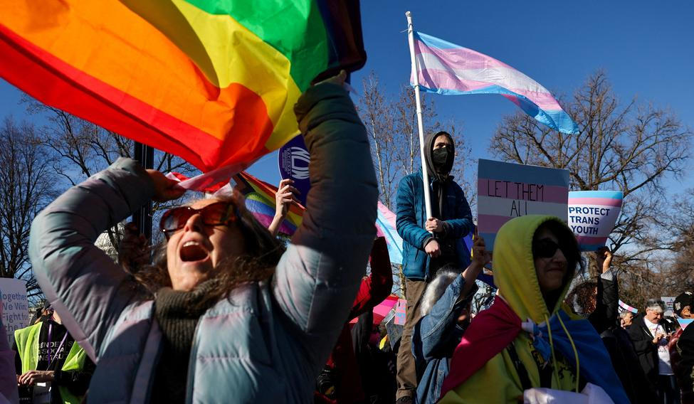 FILE PHOTO: U.S. Supreme Court considers legality of transgender school sports bans