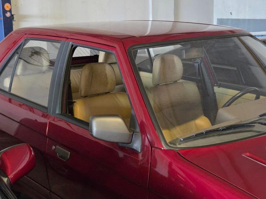 Kromě toho má Bertoneho verze třeba i krémový kožený interiér. Jiná jsou litá kola. O mechanických úpravách nicméně nikdo neví.