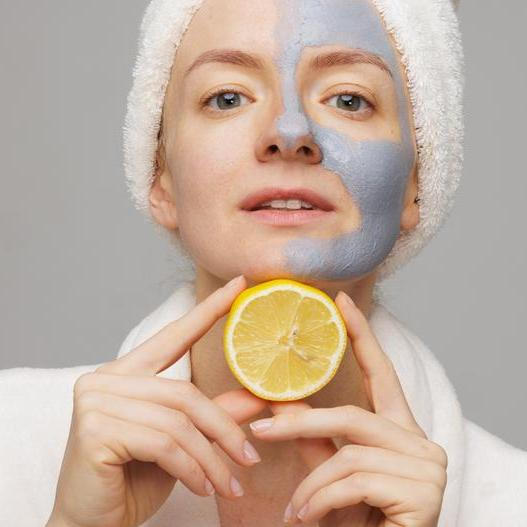 I běžné kuchyňské suroviny mohou narušit kožní bariéru, podráždit pleť a zhoršit její citlivost.