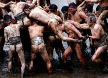 Škoda tyhle fotky minout: Punch hrdinou, sněhové inferno nebo finále po 100 letech