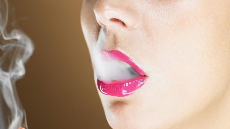 Evropské dívky ve věku 13 až 15 let mají nejvyšší míru užívání tabáku ve své věkové skupině na světě, přičemž každý sedmý mladistvý Evropan užívá elektronické cigarety.